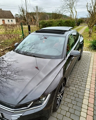 Volkswagen Arteon cena 118000 przebieg: 163000, rok produkcji 2017 z Szczecin małe 92